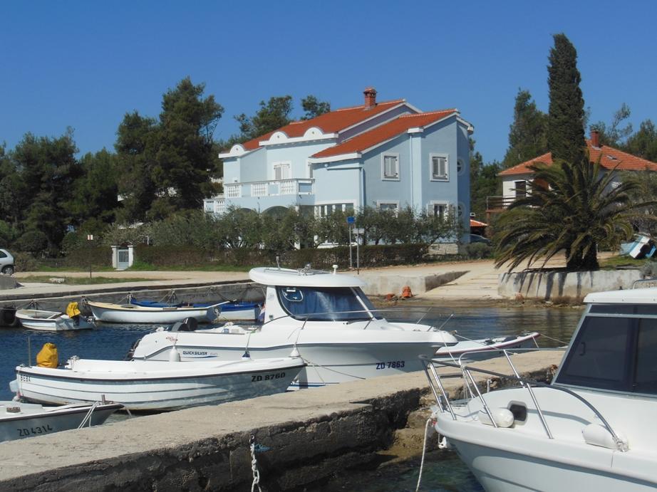 Apartments Maslina Привлака Екстериор снимка